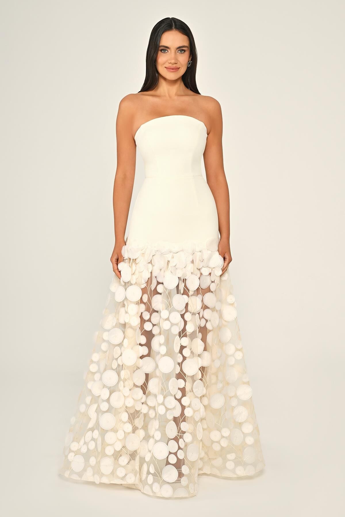 Straplez Üst Krep Eteği 3 Boyutlu Tül Uzun Elbise EKRU - 42