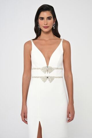 Derin V Yaka Beli İşlemeli Uzun Elbise