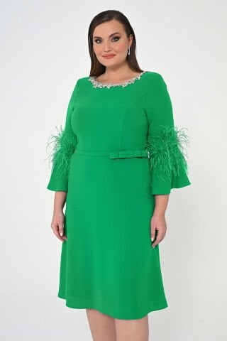 Taşlı Bisiklet Yaka Kolları Tüylü Krep Midi Elbise