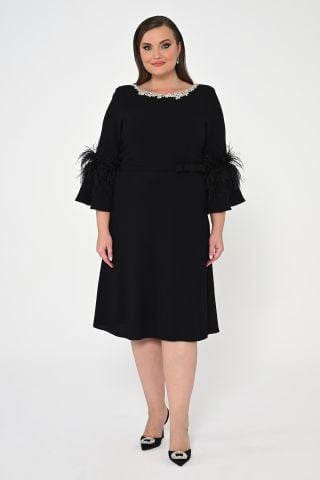 Taşlı Bisiklet Yaka Kolları Tüylü Krep Midi Elbise