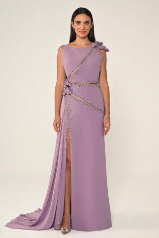 Çiçek ve Taş Aksesuarlı Yırtmaçlı Şallı Uzun Elbise Lila - 46