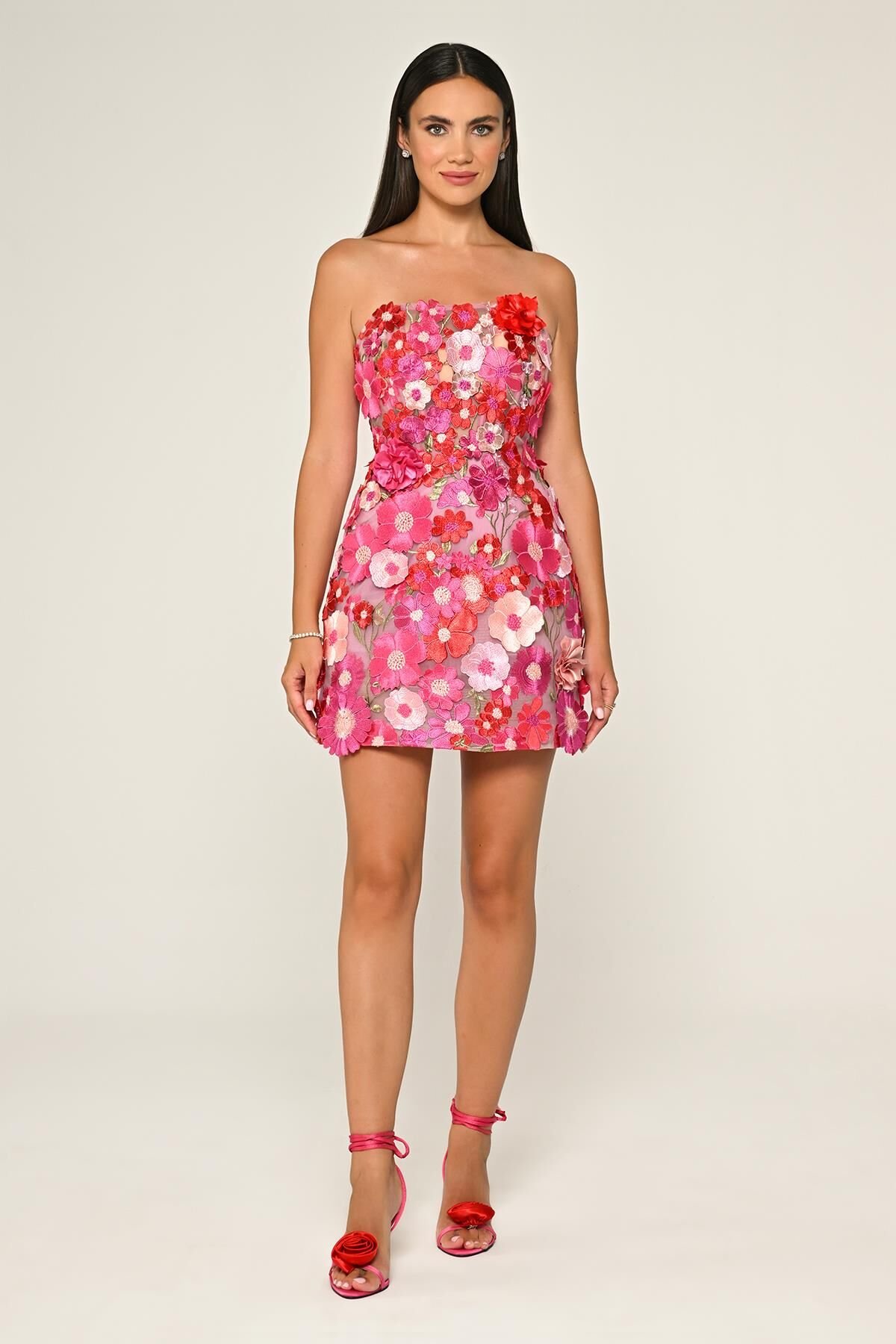 Straplez 3 Boyut Çiçek Aksesuarlı Kısa Elbise PEMBE / FUŞYA - 38
