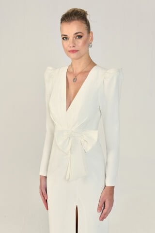 V Yaka Uzun Kollu Yırtmaçlı Uzun Elbise