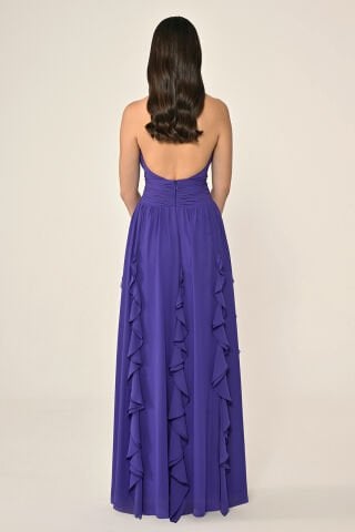 Derin V Yaka Çiçek Aksesuarlı Şifon Uzun Elbise