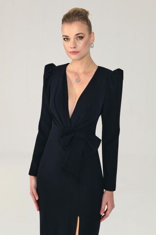 V Yaka Uzun Kollu Yırtmaçlı Uzun Elbise Siyah - 38