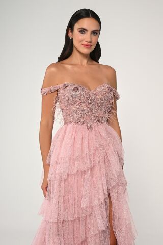 Düşük Omuz Katlı Simli Tül Dantel Etek Uzun Elbise Pembe - 40