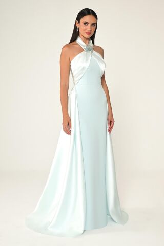 Boyundan Geçmeli Çiçek Aksesuarlı Uzun Elbise AÇIK MAVİ - 36