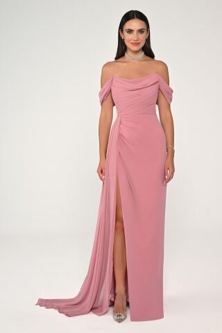 Schulterfreies, langes Chiffonkleid mit Seitenschlitz