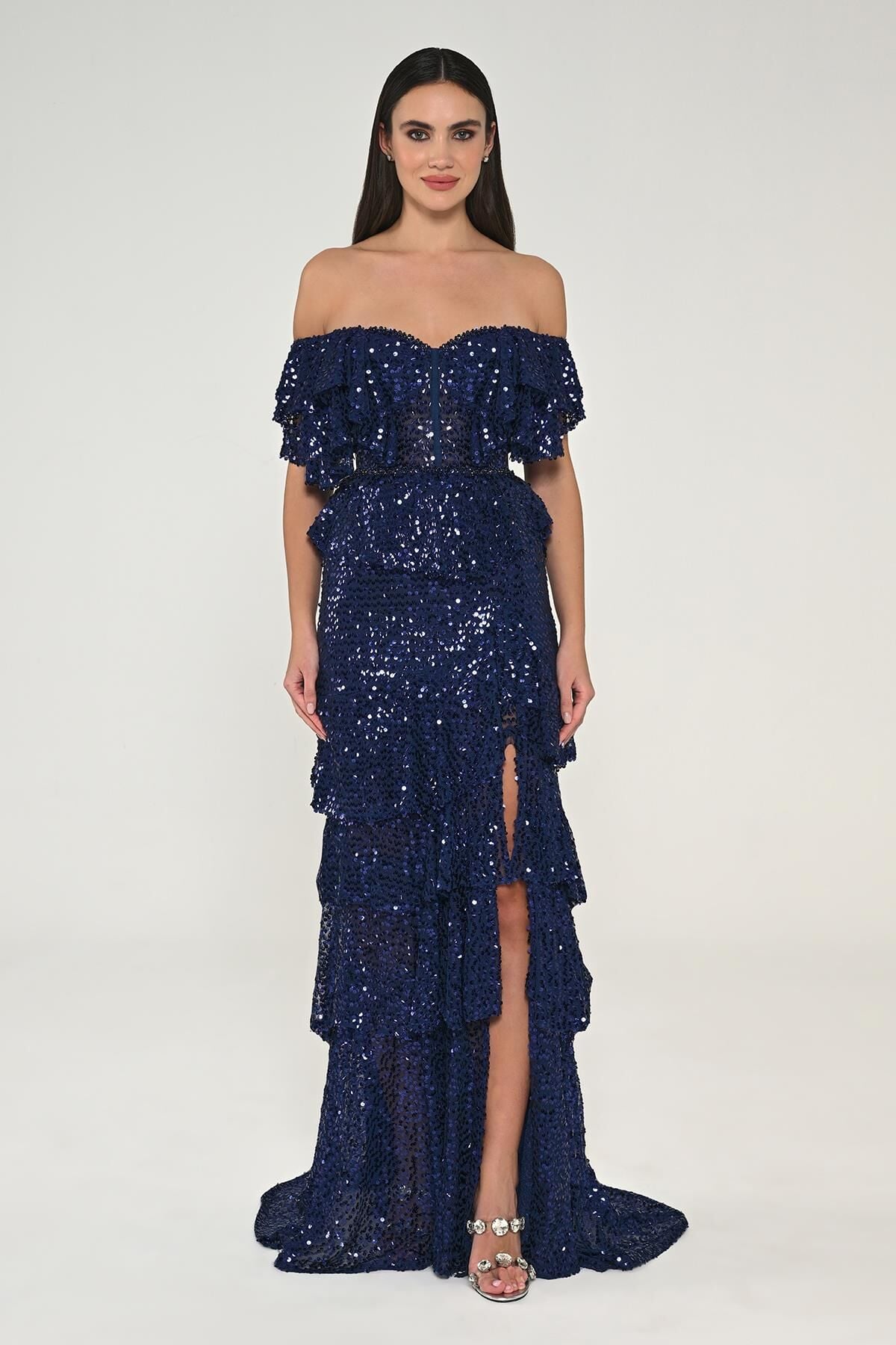 Düşük Omuz Kalp Göğüs Fırfırlı Payet Uzun Elbise Lacivert - 36