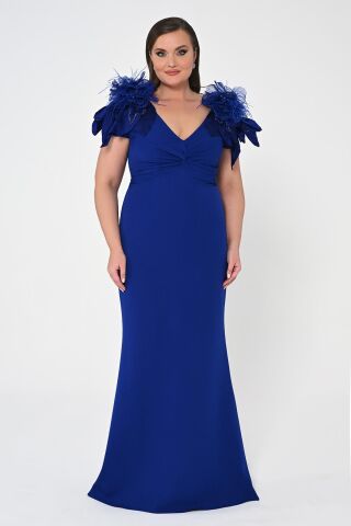 V Yaka Omıuzları Tüy Aksesuarlı Uzun Elbise SAKS - 44