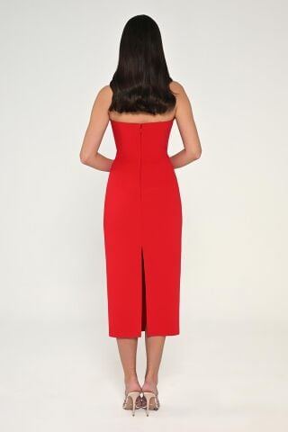 Straplez Şerit Aksesuarlı Krep Midi Elbise Kırmızı - 46