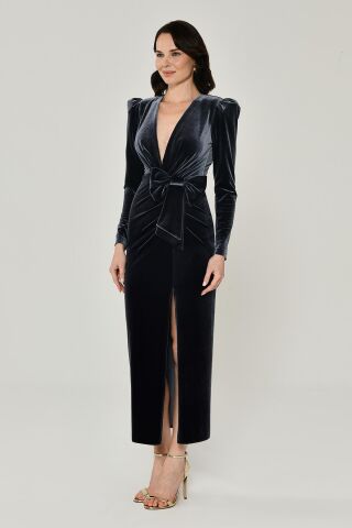 Uzun Kol Derin V Yaka Kadife Midi Elbise KOYU GRİ - 42