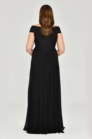 Düşük Omuz Drapeli Çiçek Aksesuarlı Şifon Uzun Elbise Siyah - 46