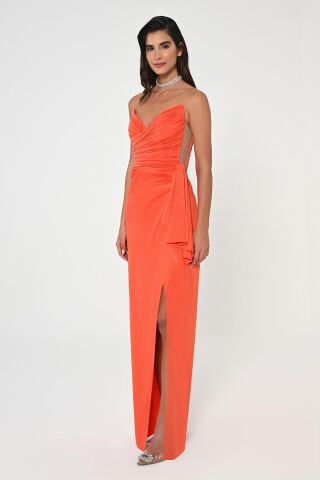Straplez Üst Pliseli Yandan Yırtmaçlı Şifon Uzun Elbise ORANGE - 36